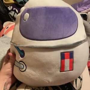 Adventurous astronaut vee friends select series squishmallow NWT